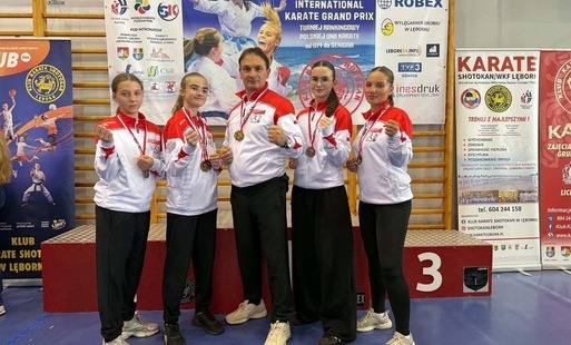 Drużyna karateków z Piasków